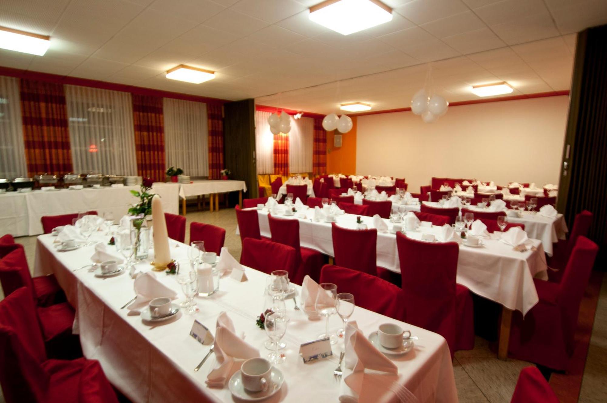 Gasthaus & Pension Lisas-Welt Wasserkuppe Ehrenberg  Esterno foto